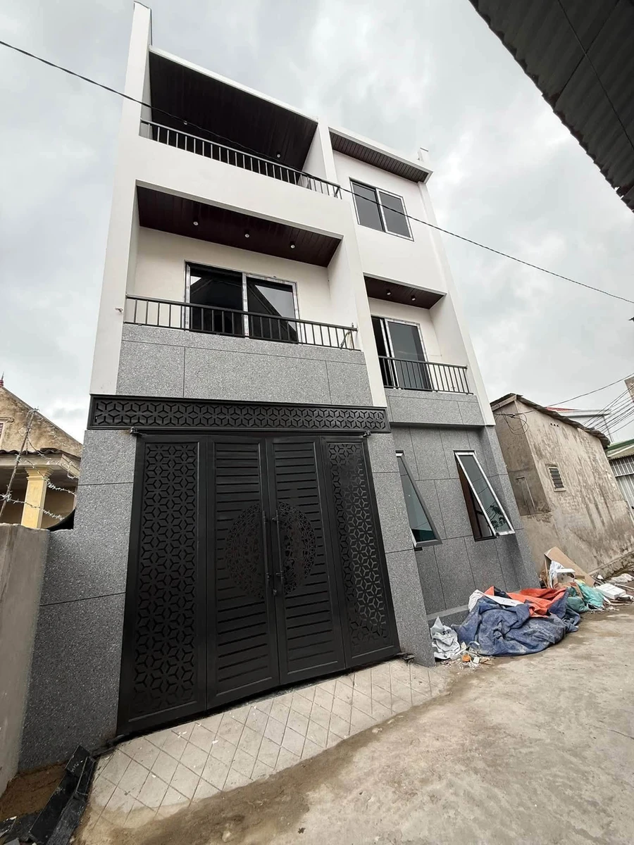 Bán nhà 3 tầng 180m2, 4 tỷ, Phường Hưng Dũng - Ảnh 1