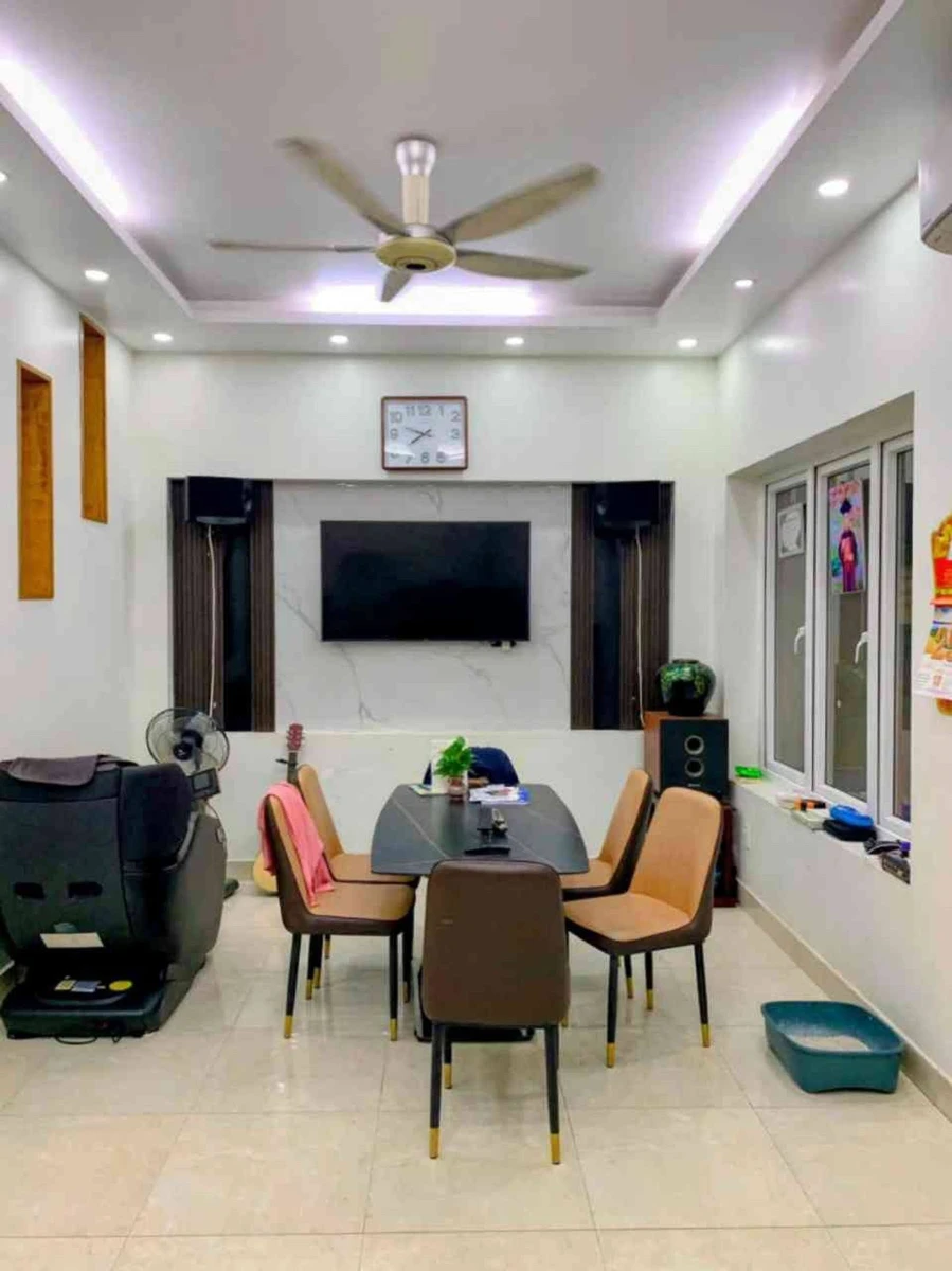 Bán nhà 90m2 hơn 11 tỷ mặt tiền 7.2m trung tâm - Ảnh thu nhỏ 5