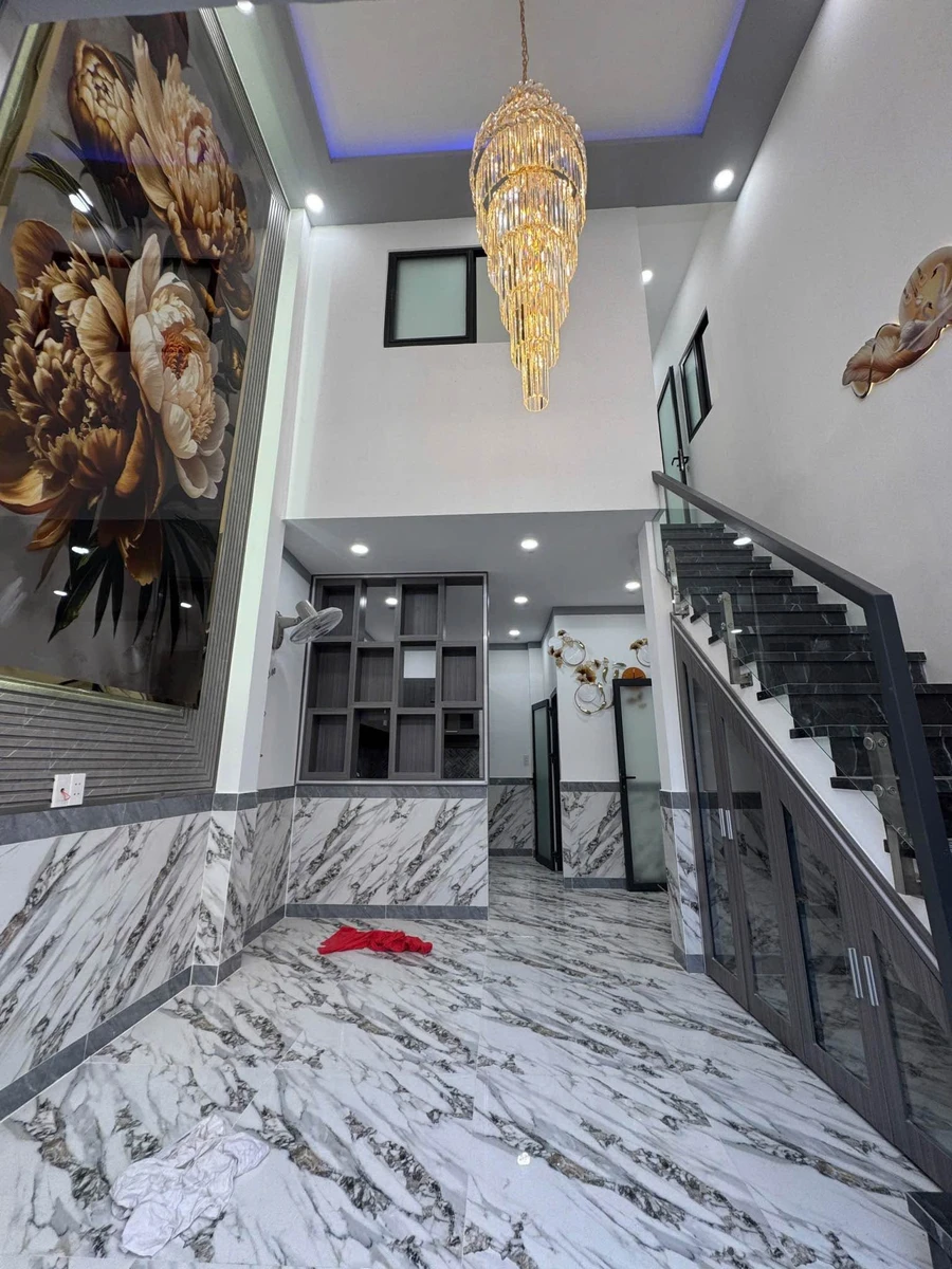 Bán nhà 3 phòng, 111m² Bà Điểm, gần Chợ Đầu Mối, 3.8 tỷ - Ảnh thu nhỏ 4