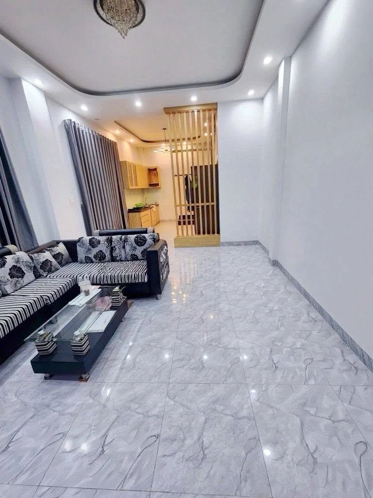 Bán nhà 2 tầng 2 phòng ngủ Phan Xích Long Phú Nhuận trên 5 tỷ - Ảnh 1