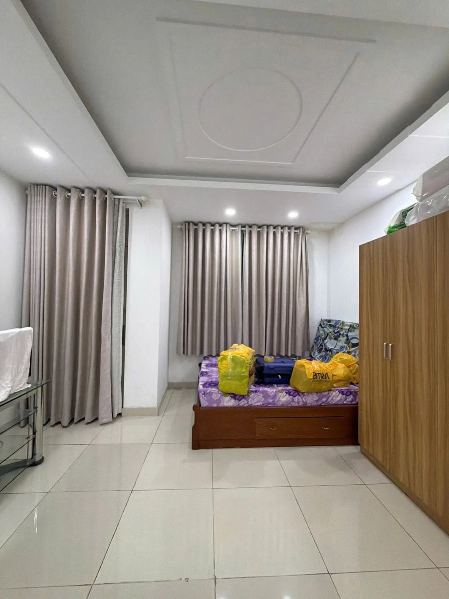 Nhà bán gần mặt tiền Phan Tây Hồ, 4 tầng, 3PN, 32.6m², Phú Nhuận, 7.35 tỷ - Ảnh 1