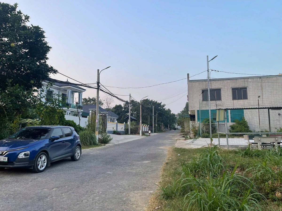 Bán đất 100m2 mặt tiền 5m Phường Vân Phú - Ảnh thu nhỏ 2