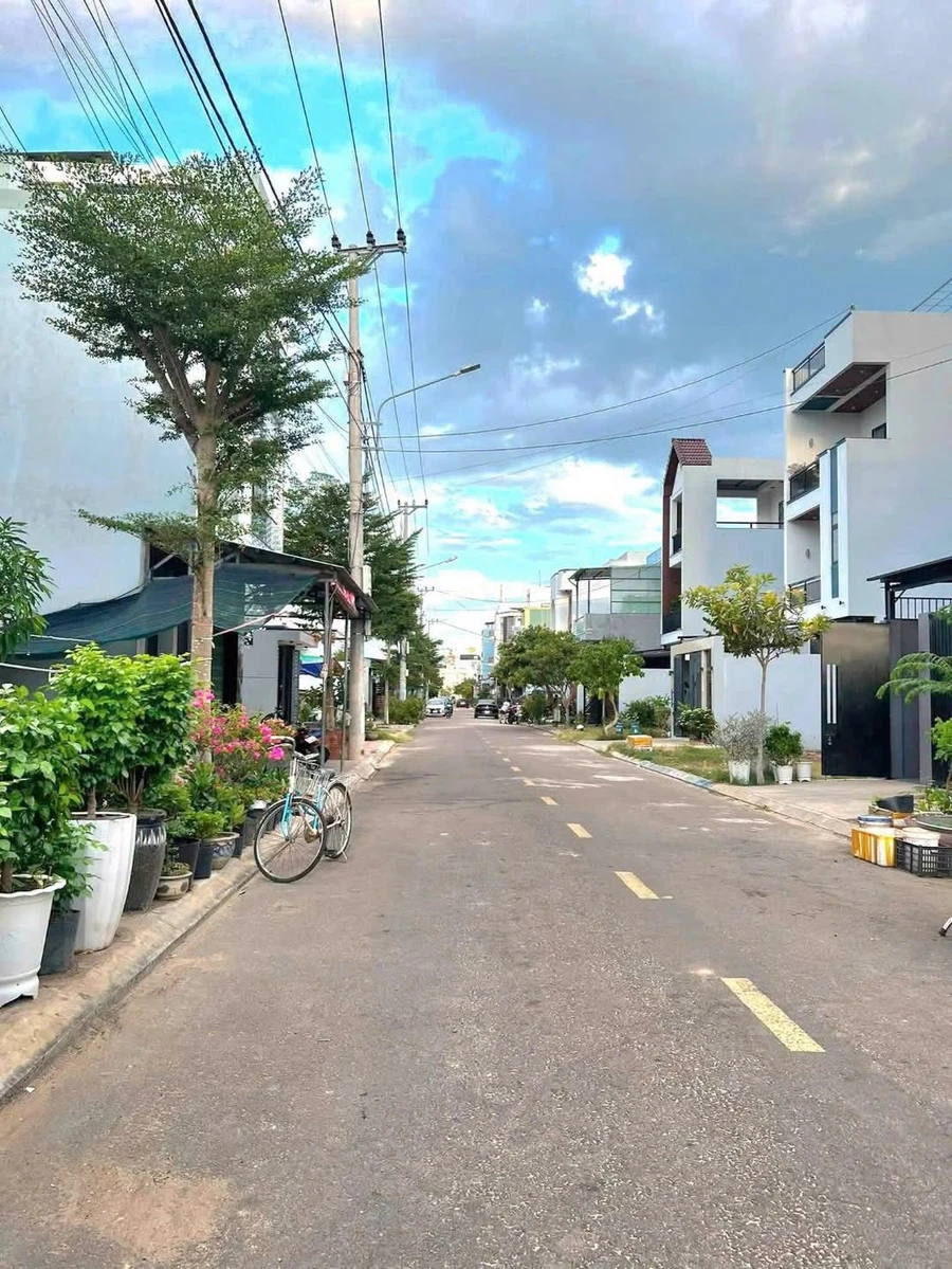 Bán đất mặt tiền Lê Thanh Nghị 42m2, giá 2 tỷ - Ảnh 1