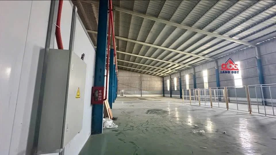 Cho thuê xưởng 1800m2 Long Thành, Đồng Nai - 110 triệu/tháng - Ảnh thu nhỏ 4