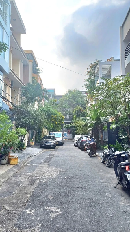 Bán biệt thự 7x17m 5 tầng khu Bàu Cát, Tân Bình, giá hơn 7 tỷ