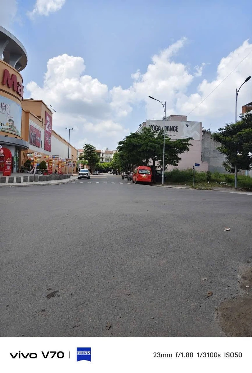 Bán lô góc 2 mặt tiền 10x20m Lotte Lai Thiêu 11 tỷ - Ảnh thu nhỏ 4