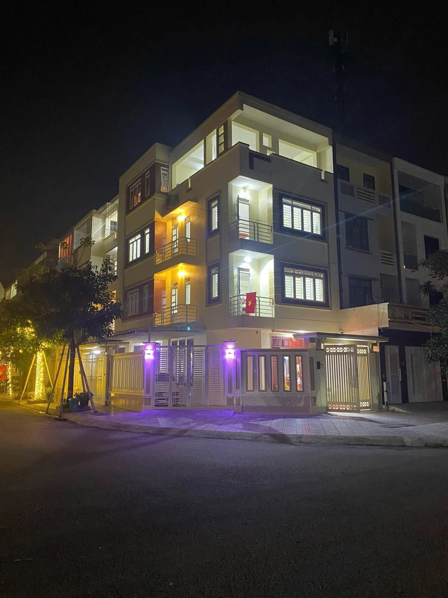 Bán biệt thự 4 tầng 160m2 đường Đặng Việt Châu, Quận 7 - Ảnh 1