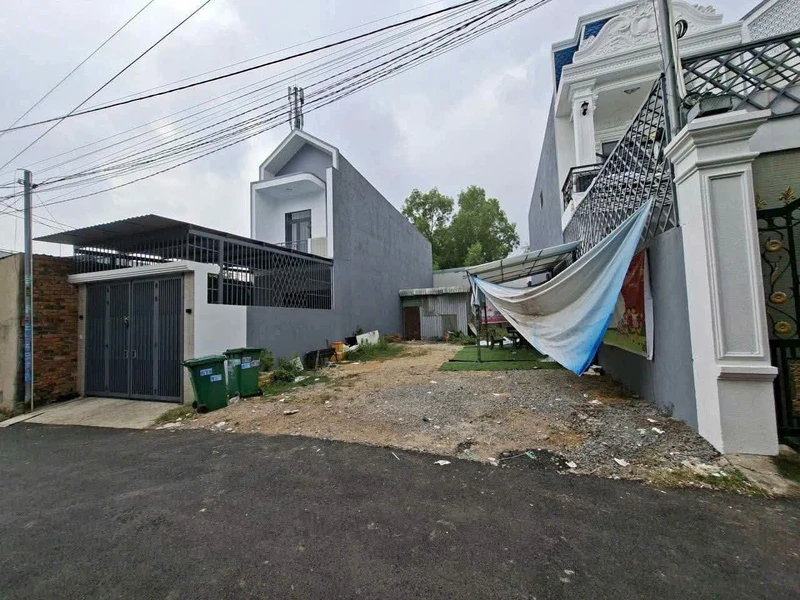 Bán đất Phú Hòa Thủ Dầu Một 96m2 giá 2tỷ390