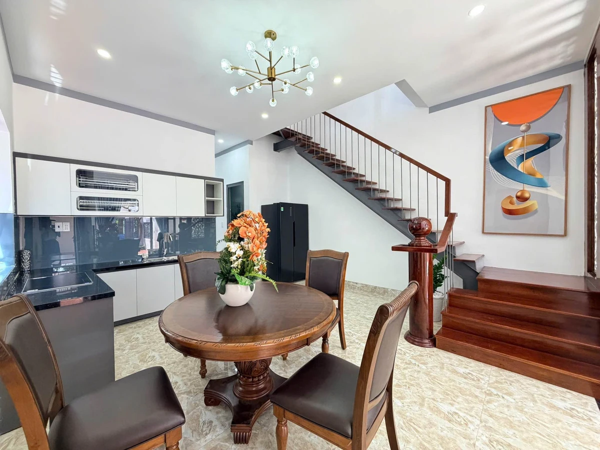 Bán nhà 3 phòng ngủ mặt tiền 6m giá 3,1 tỷ tại Buôn H'Đớk, Phường Ea Kao, Đắk Lắk - Ảnh 1