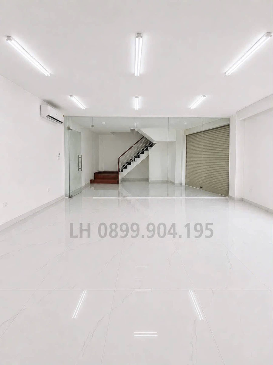Cho thuê nhà mặt tiền 9x7m, 4 tầng trống khu sân bay Tân Sơn Nhất, 4 triệu/tháng - Ảnh thu nhỏ 2