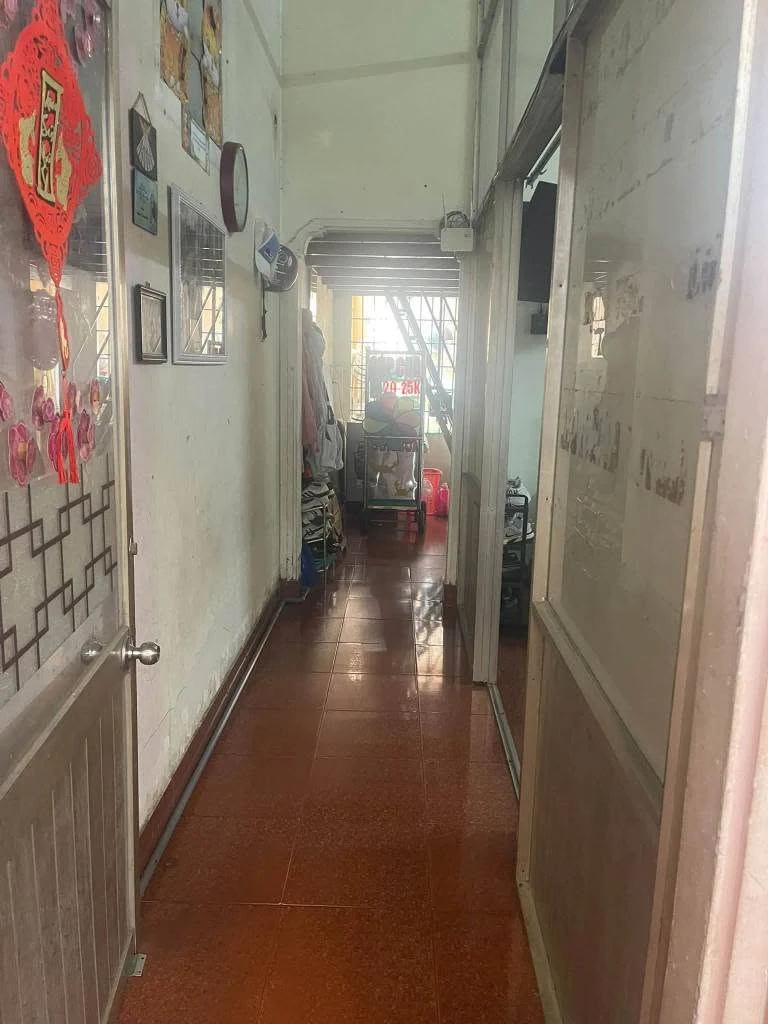 Sang nhượng shophouse quần áo 100m² Nguyễn Văn Trỗi - Ảnh thu nhỏ 2