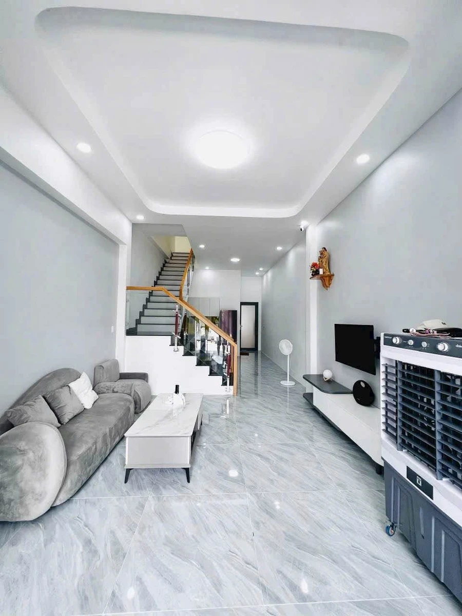Bán nhà 1 trệt 1 lầu mặt tiền 71 m2, Biên Hoà - Ảnh thu nhỏ 2