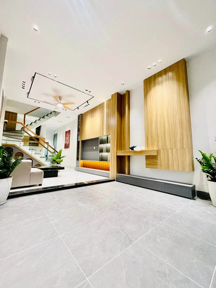 Bán nhà 1 trệt 2 lầu 3PN, DTSD 160m², đối diện chợ Tân Phong, Biên Hòa - Ảnh thu nhỏ 4