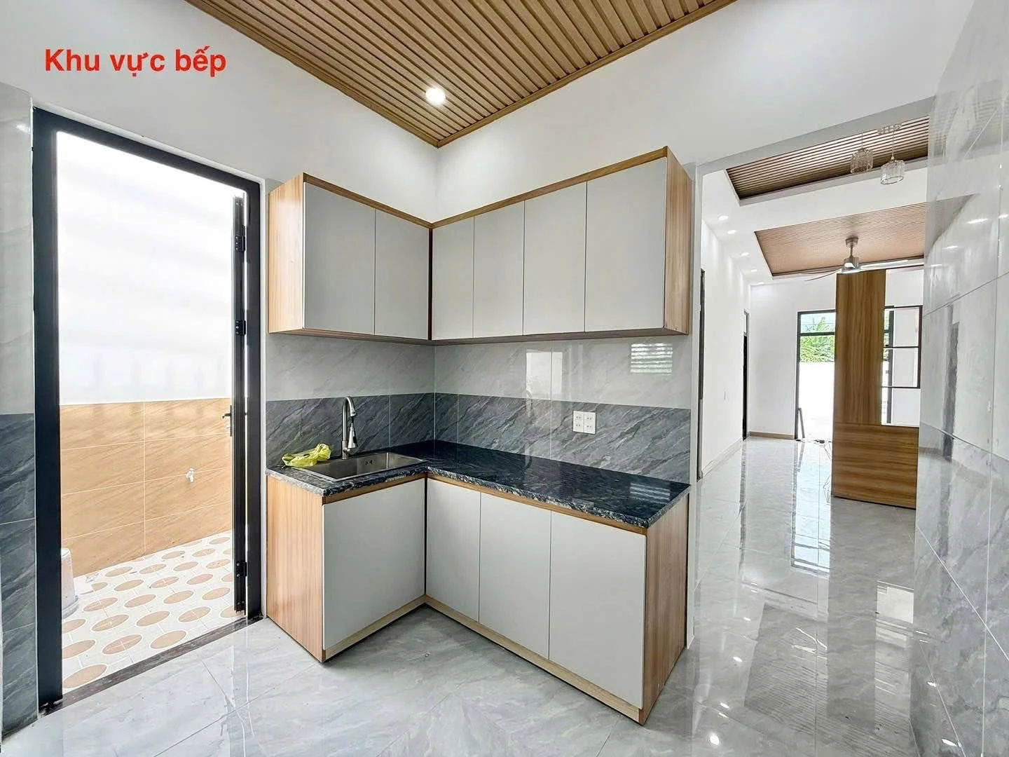 Bán nhà 2PN, 76.2m2 Rạch Giá, 1 tỷ 500 triệu - Ảnh 1