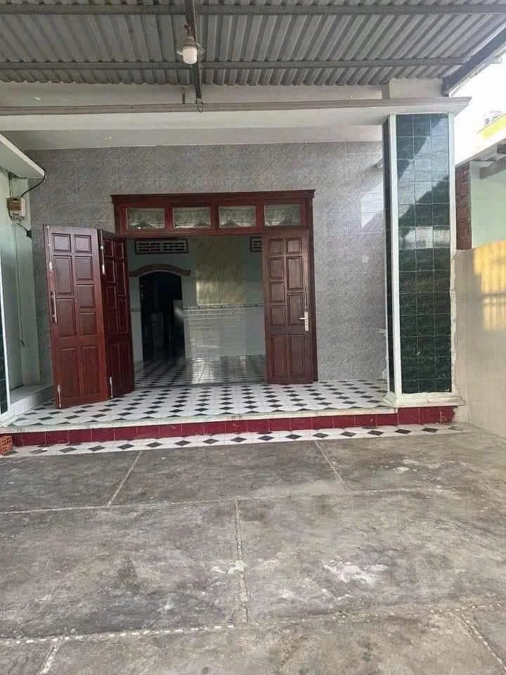 Bán nhà cấp 4 mặt tiền 253m² Phước Lâm Nhà Bè - Ảnh 1