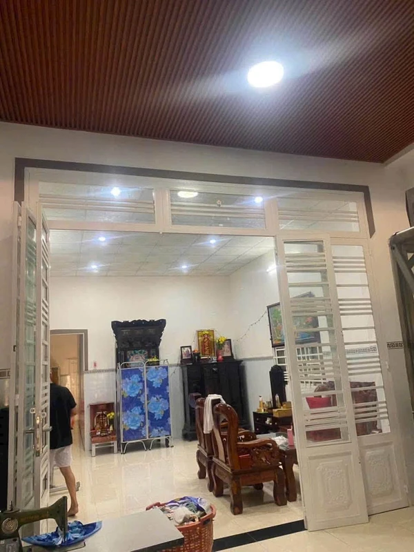 Nhà mặt tiền Trần Phú Tây Ninh 2.2 tỷ 122m²