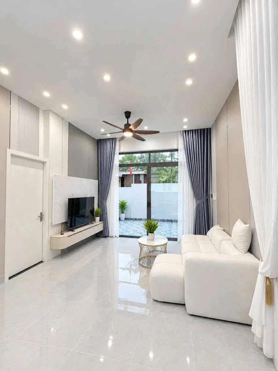 Bán nhà 1 trệt 2 lầu 81m² gần Chợ Phú Mỹ, giá 4 tỷ 039 triệu - Ảnh thu nhỏ 4