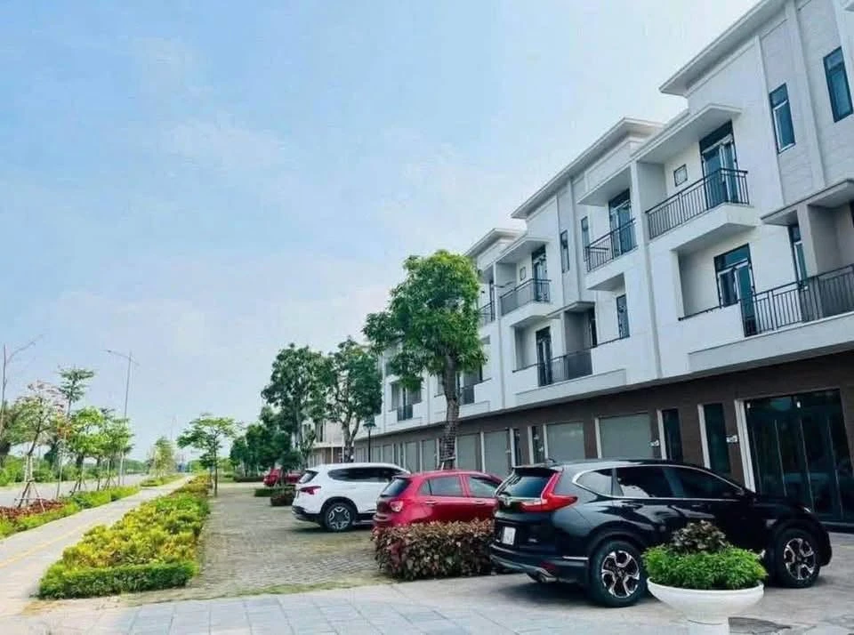 Bán nhà shophouse 3 tầng 75m2 full nội thất view công viên KĐT Centa City VSIP Thủy Nguyên - Ảnh thu nhỏ 2