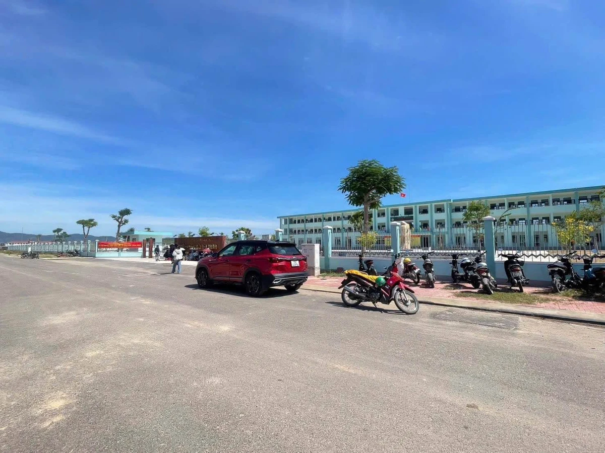 Bán đất mặt tiền 100m2 Hùng Vương Quy Nhơn - Ảnh thu nhỏ 2