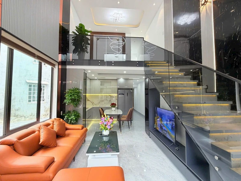 Bán nhà mê lửng kiệt 243 Tôn Đức Thắng 105m2, 4PN full nội thất, giá 4,28 tỷ