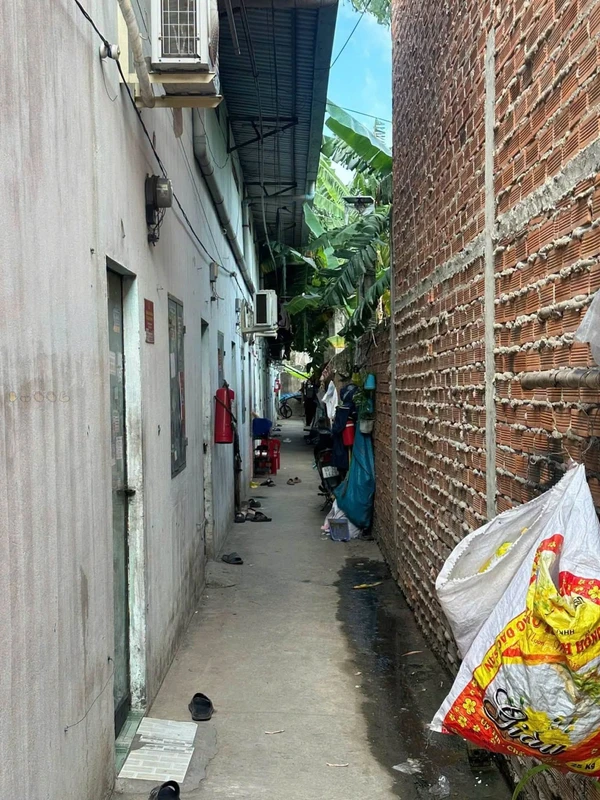 Bán nhà mái thái kèm 50 phòng trọ 1036m2 đường Thuận Giao 20, Thuận An, Bình Dương