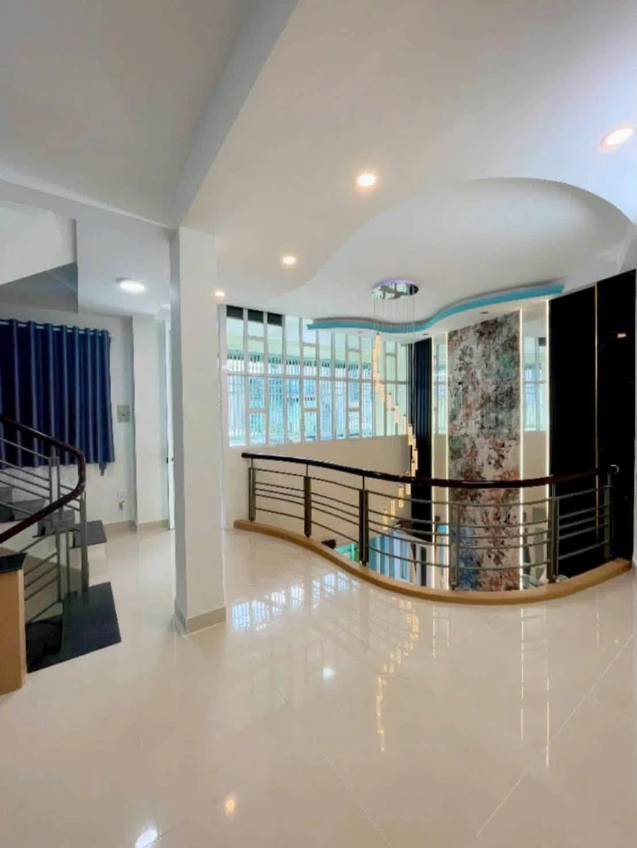 Bán nhà 4 tầng 116m² Phường 15 Quận 4, giá 4.6 tỷ - Ảnh thu nhỏ 4