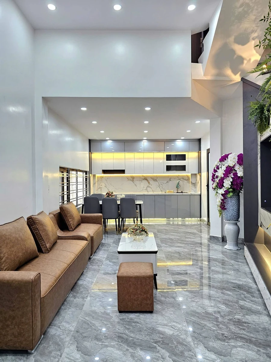 Bán nhà mặt ngõ 46m2 Trần Nguyên Hãn, Quận 1 - Ảnh thu nhỏ 4