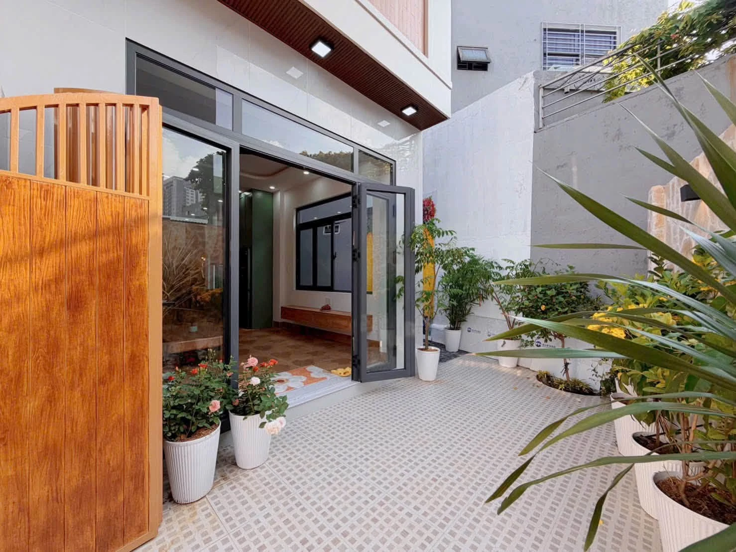 Bán nhà riêng 3 phòng ngủ 137m², giá 5 tỷ ở Hải Châu, Đà Nẵng - Ảnh 1