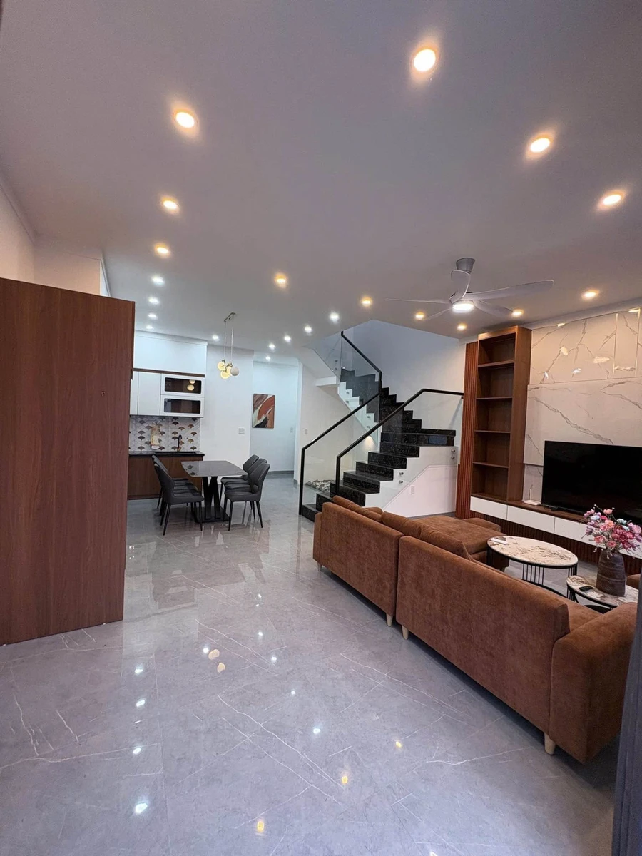 Bán nhà mặt tiền hẻm Y Wang, 3 PN, 120m2, Quận 12 - 3.25 tỷ - Ảnh thu nhỏ 3