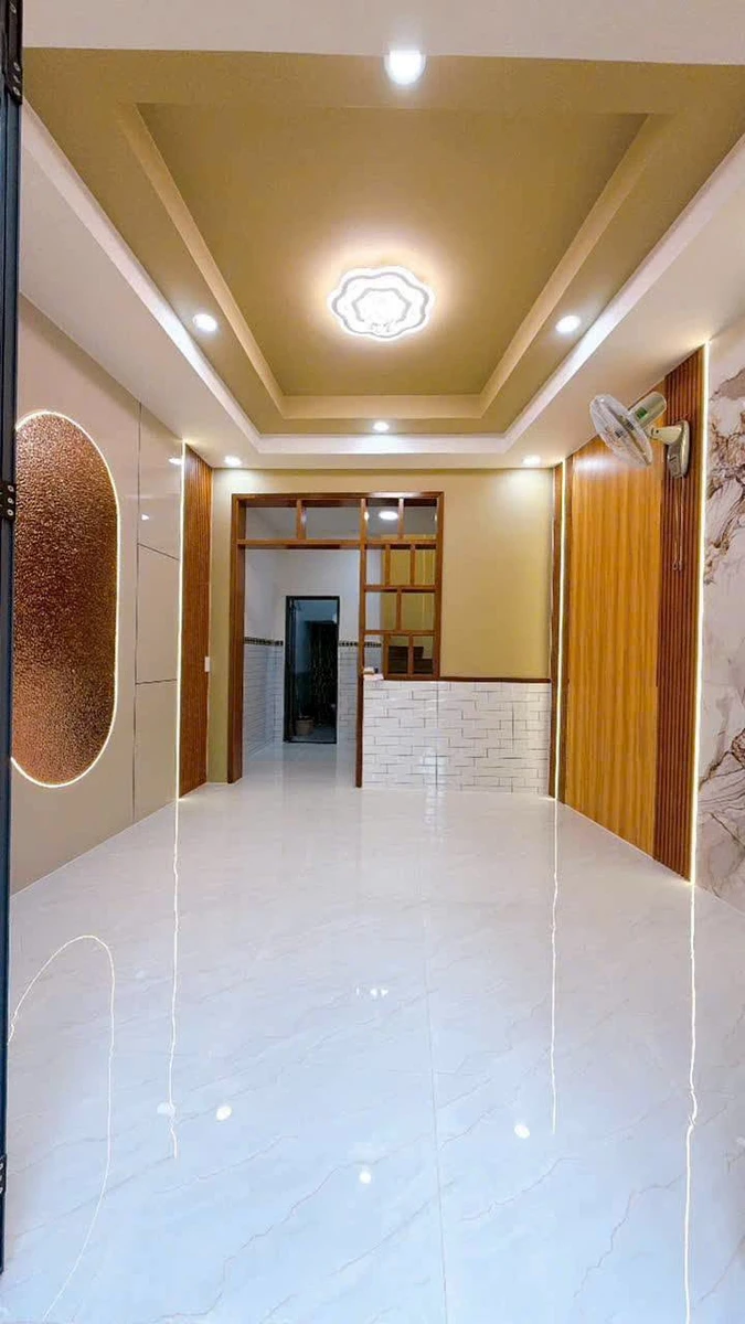 Bán nhà mới Quận 4, 66m², 2 PN, 3 WC, 3 tỷ 650 - Ảnh thu nhỏ 2