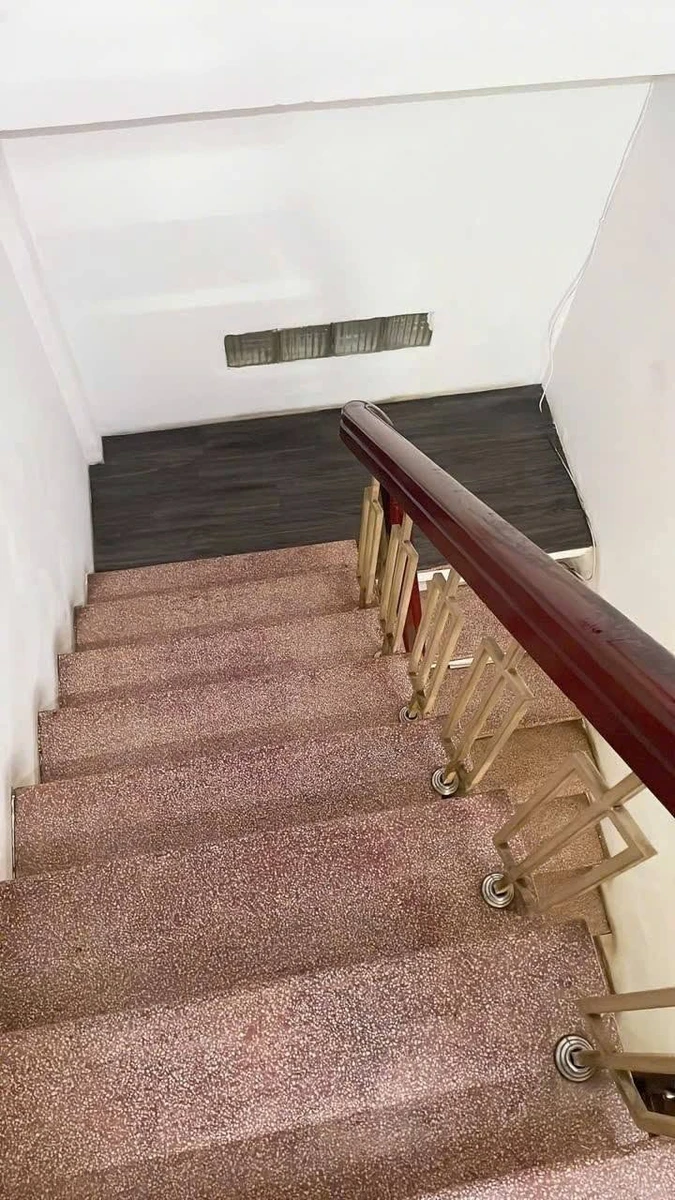 Bán nhà hẻm Nguyễn Tri Phương Q10, 43m2, 5PN, 10.7 tỷ - Ảnh thu nhỏ 3