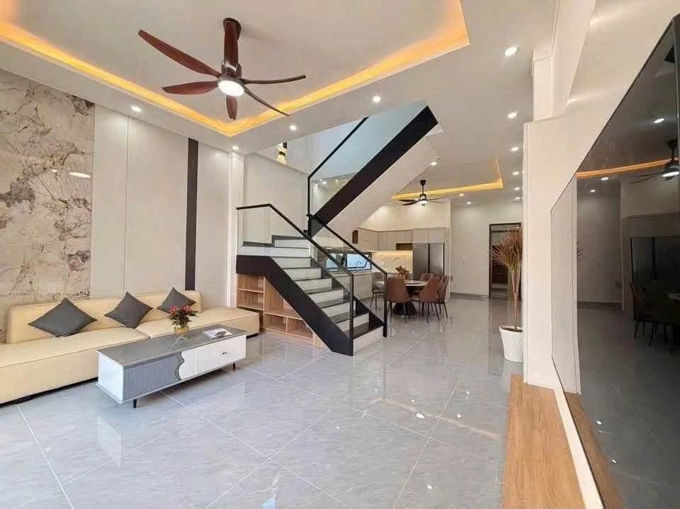Nhà phố 4PN, 130m², sổ hồng, Biên Hòa giá 650 triệu - Ảnh thu nhỏ 3
