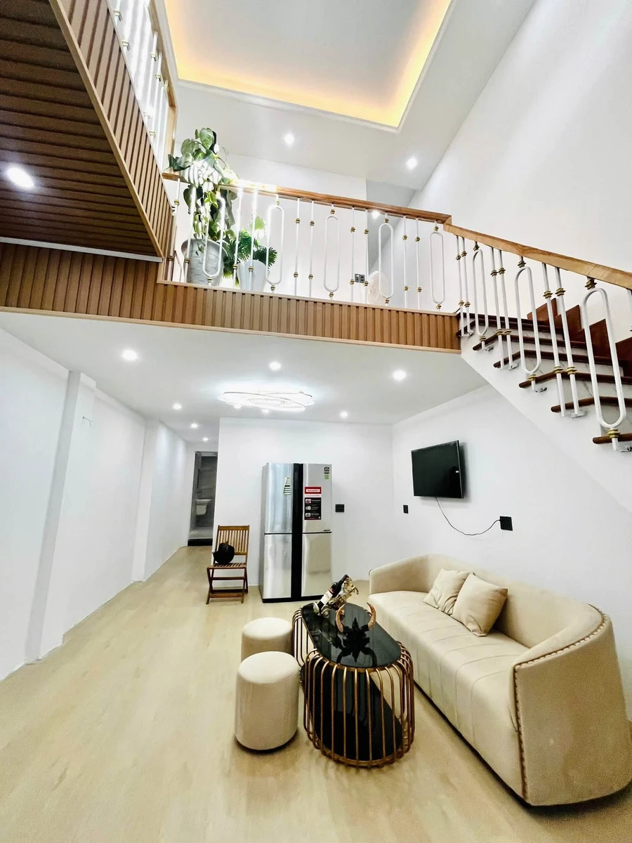 Bán nhà kiệt Hoàng Diệu 70m² Quận 1 - Ảnh 1
