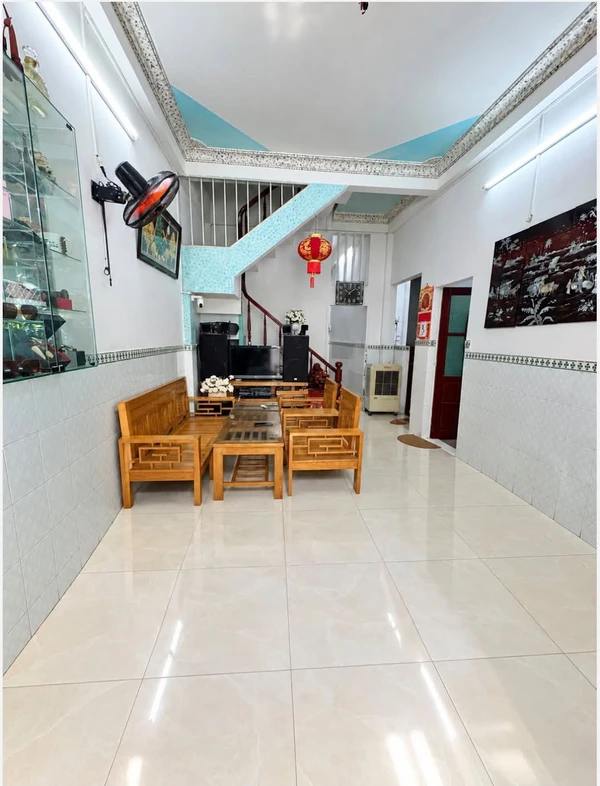 Bán nhà 2 tầng hẻm Võ Mười, 70m2, 4PN, giá 2,29 tỷ, Phường Quy Nhơn Nam, Gia Lai