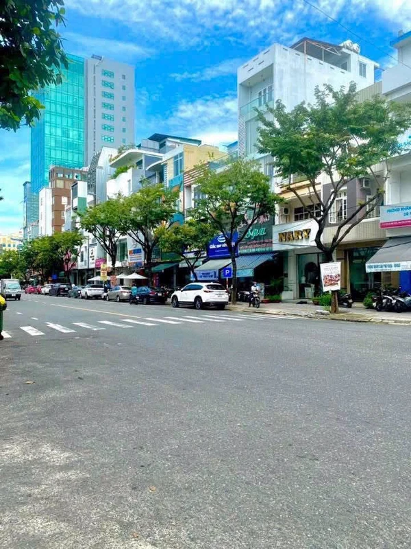 Bán nhà 4 tầng 280m² mặt tiền Lê Đình Lý, Đà Nẵng, 17 tỷ