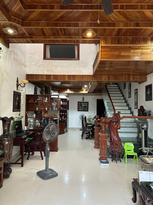 Bán nhà 2 tầng 100m² đầy đủ nội thất Phường Thuỷ Xuân, Huế