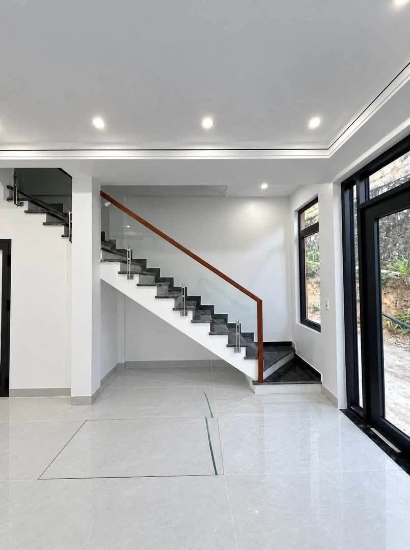 Bán nhà 3 tầng 50-58m2 Cao Xanh - Ảnh thu nhỏ 2