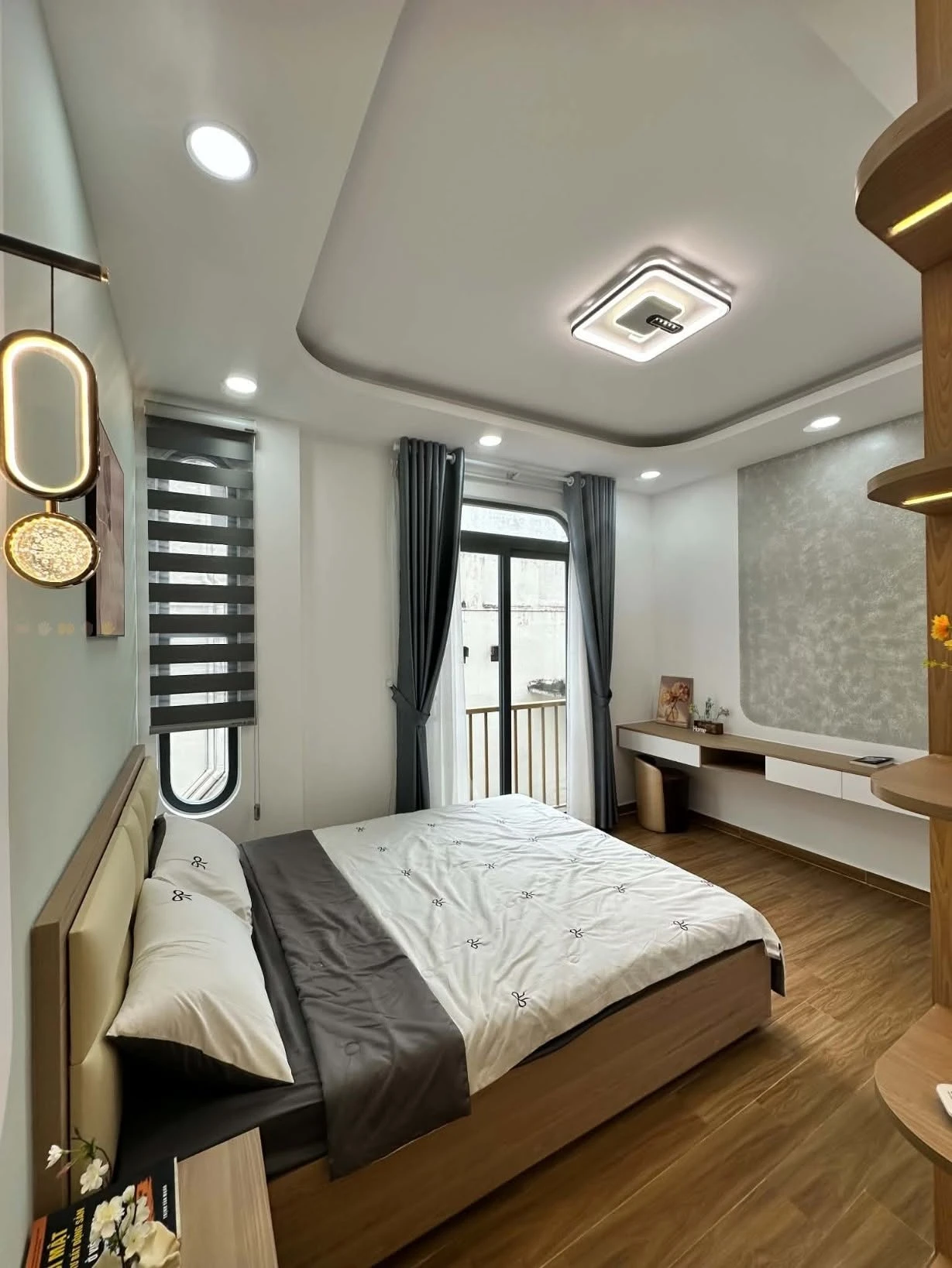 Bán nhà 60m2, 5 phòng ngủ, mặt tiền Phan Đăng Lưu, 5 tỷ - Ảnh 1