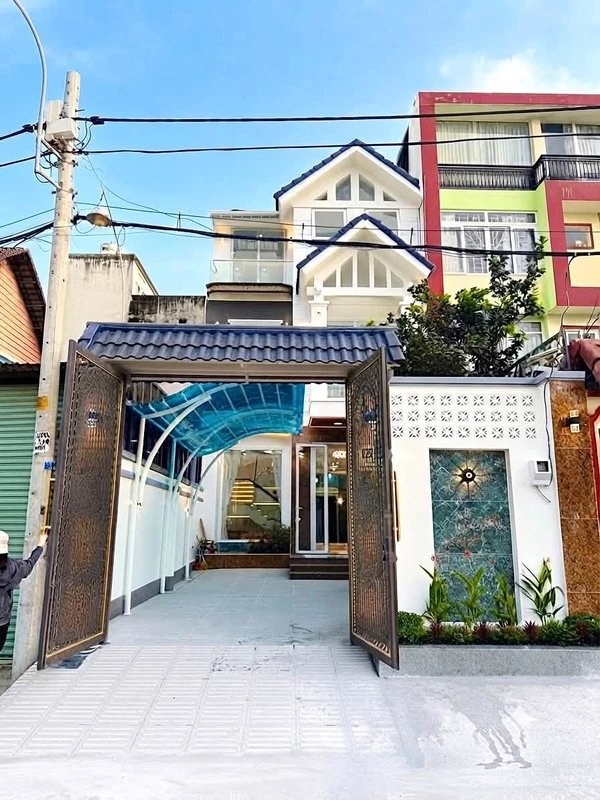 Bán biệt thự 4 tầng 136m² đường Lê Văn Lương, Nhà Bè, giá 12,6 tỷ