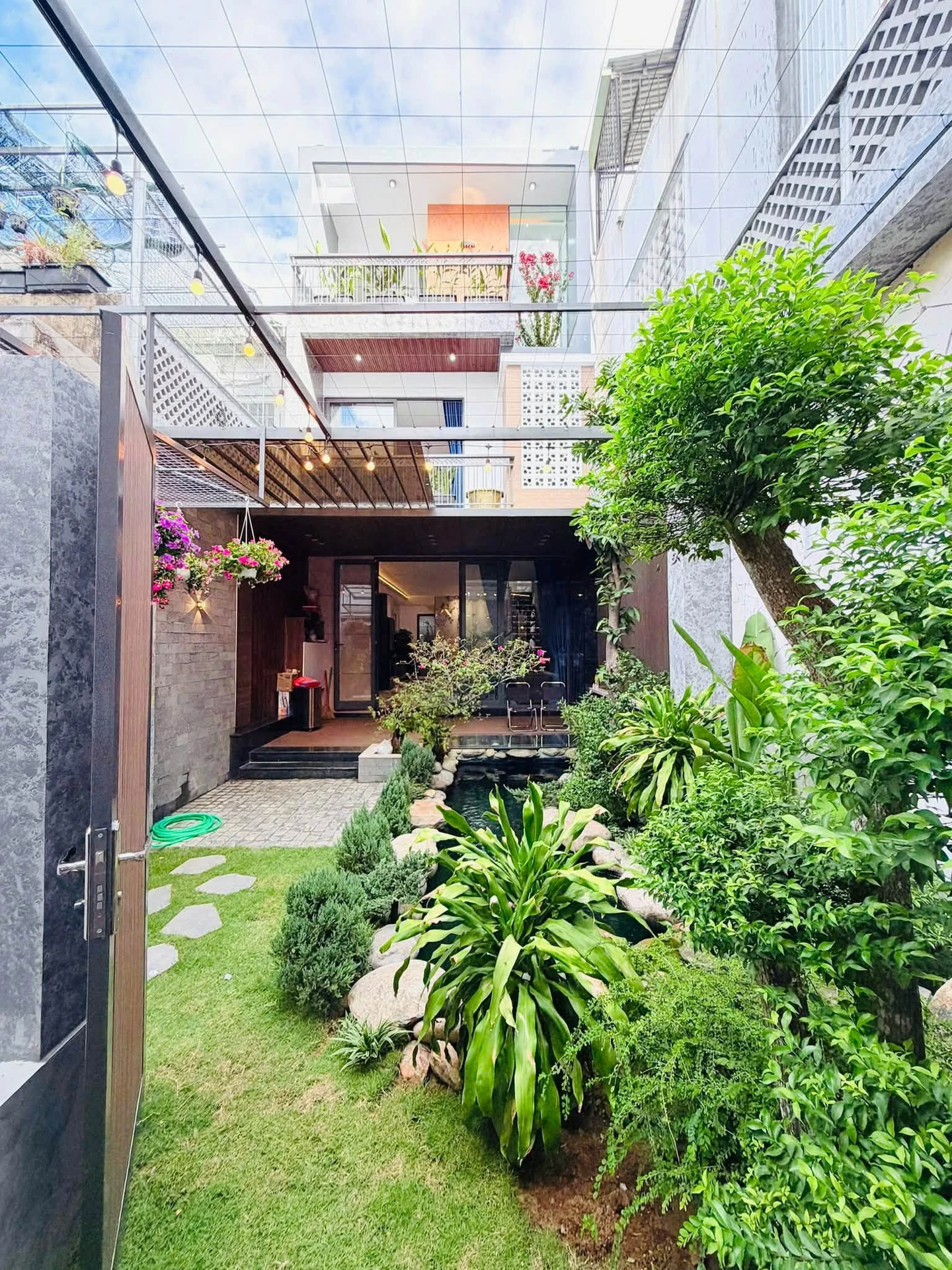 Nhà 3 tầng sân vườn 105m² Thanh Khê, Đà Nẵng - Ảnh 1