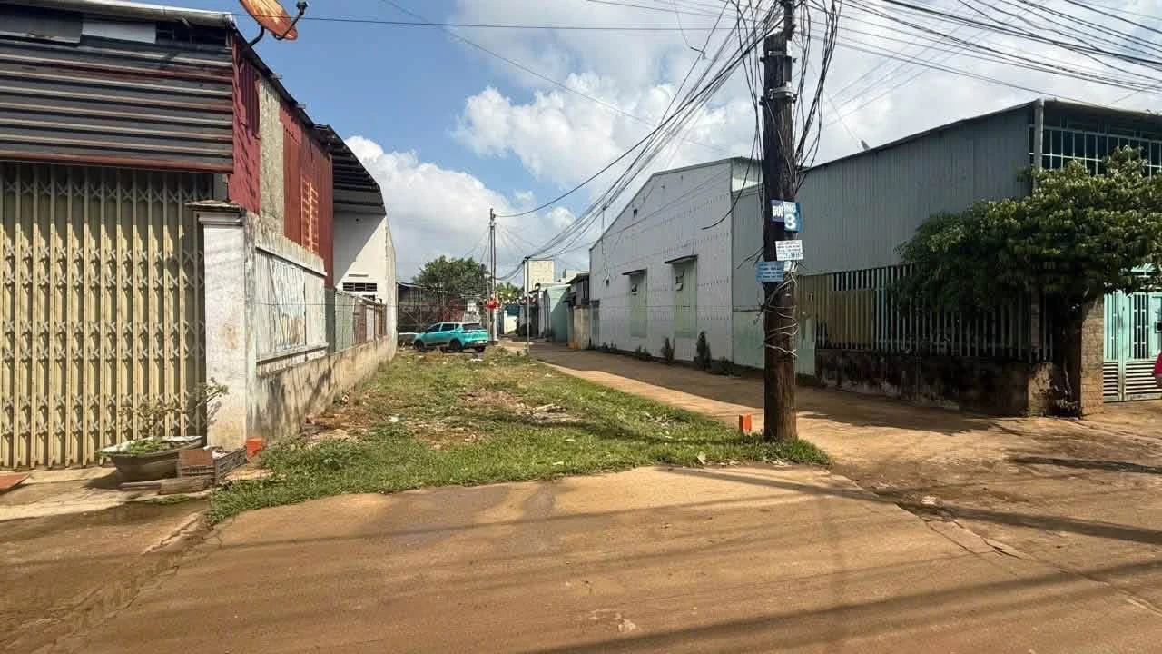 Bán lô đất 110m² hẻm Lý Thái Tổ, Gia Lai - Ảnh 1