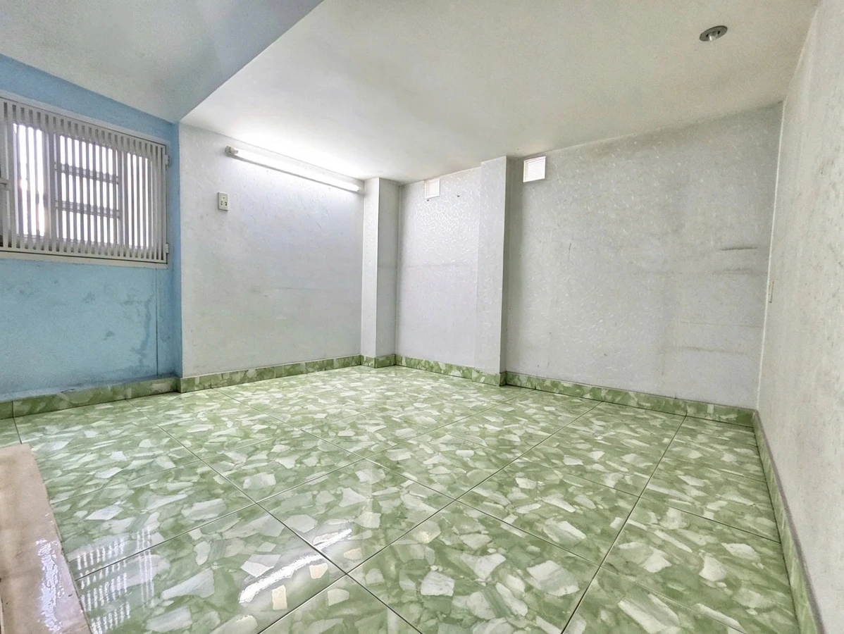 Bán nhà phố mặt tiền Xuân Hồng, Tân Bình, 135m², 6 tỷ - Ảnh thu nhỏ 5