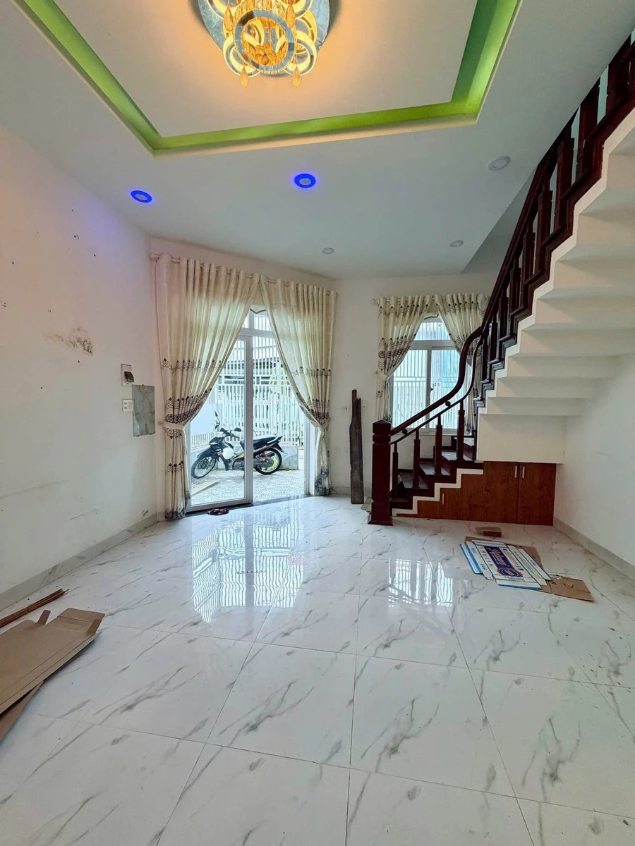 Bán nhà 3 mặt tiền 61m² 2PN Bình Tân 4,2 tỷ - Ảnh thu nhỏ 2