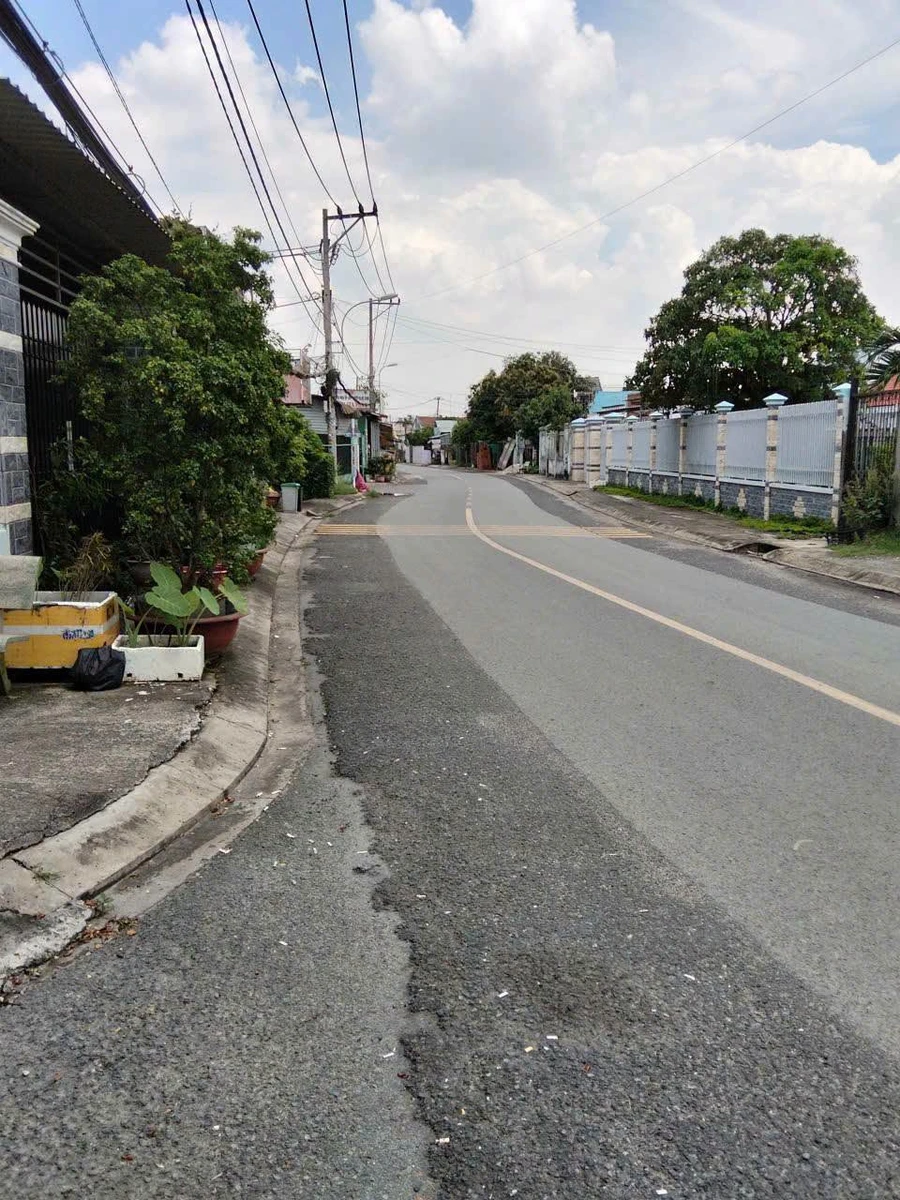 Bán nhà 1 trệt 1 lầu Hóc Môn, 76m², 1 tỷ 750 - Ảnh thu nhỏ 2