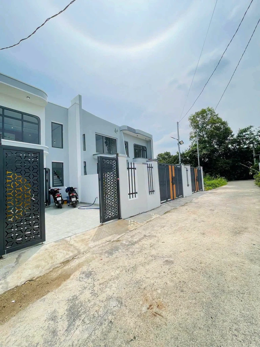 Bán nhà gác lửng hoàn thiện 100m² Trảng Bom Đồng Nai - Ảnh 1