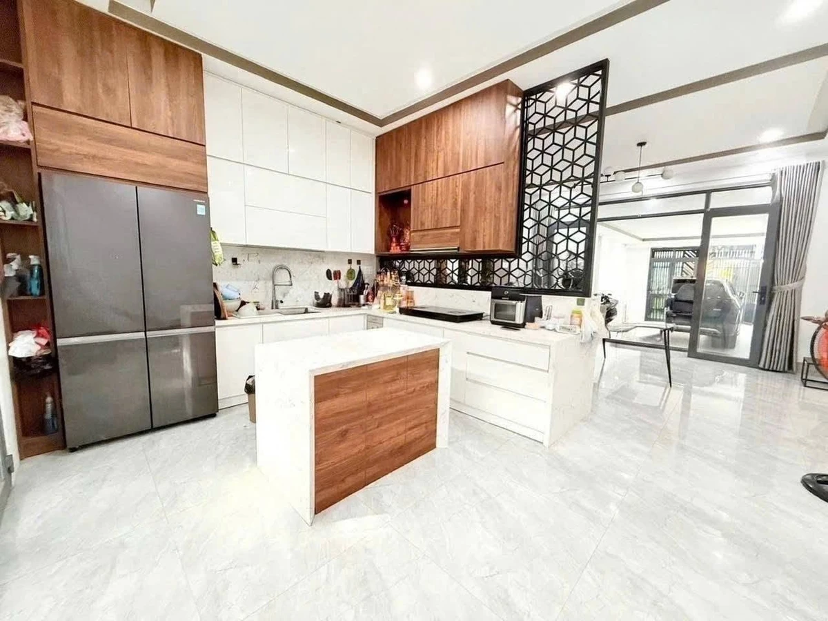 Bán nhà phố 4 phòng ngủ 200m² Văn Cao Rạch Giá - Ảnh thu nhỏ 5