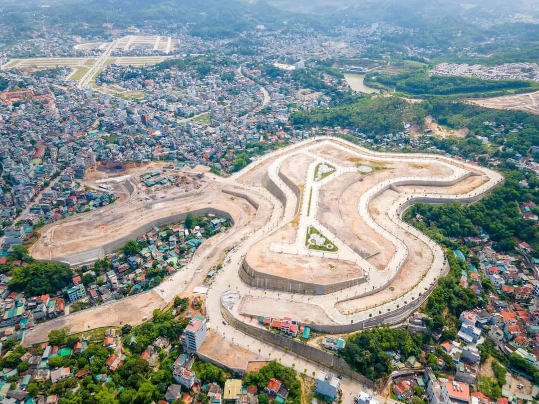 Bán đất biệt thự 682m2 Đồi Ngân Hàng Hạ Long - Ảnh 1