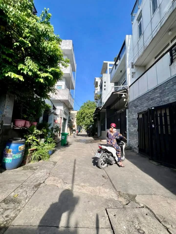Nhà bán 4PN sân thượng Lê Trọng Tấn, 88m², 6 tỷ 680 triệu - Ảnh thu nhỏ 5