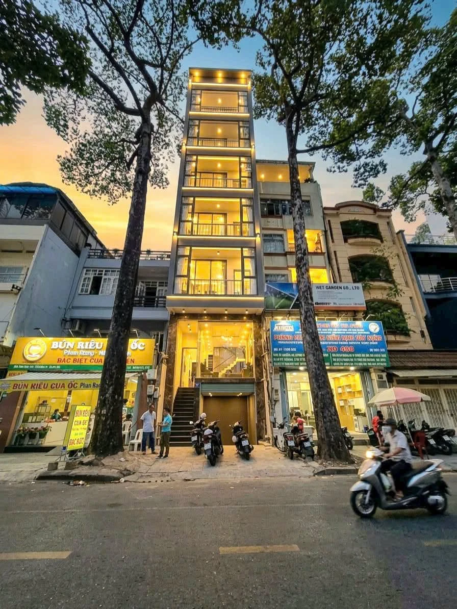 Bán shophouse 85m2 MT Kinh Trần Quang Khải Tân Định 35 tỷ - Ảnh 1