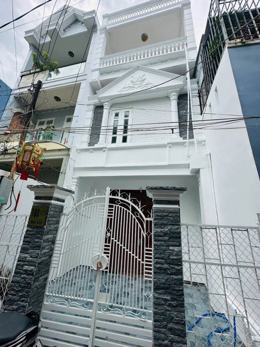 Bán nhà 4 tầng 68m² trung tâm Vũng Tàu 5 tỷ 5 - Ảnh 1